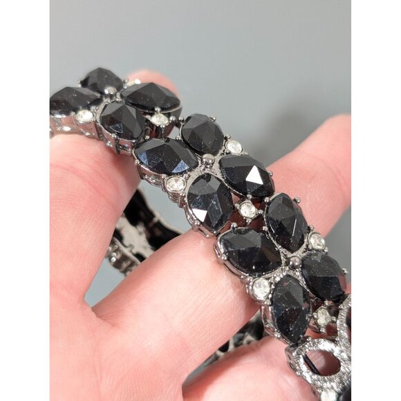 Monet Black Rhinestone Tennis Bracelet 7 in Stretch Silver Tone - Picture 6 of 7